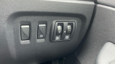 Renault Captur 0.9 TCE 90 Play 5dr Petrol Hatchback